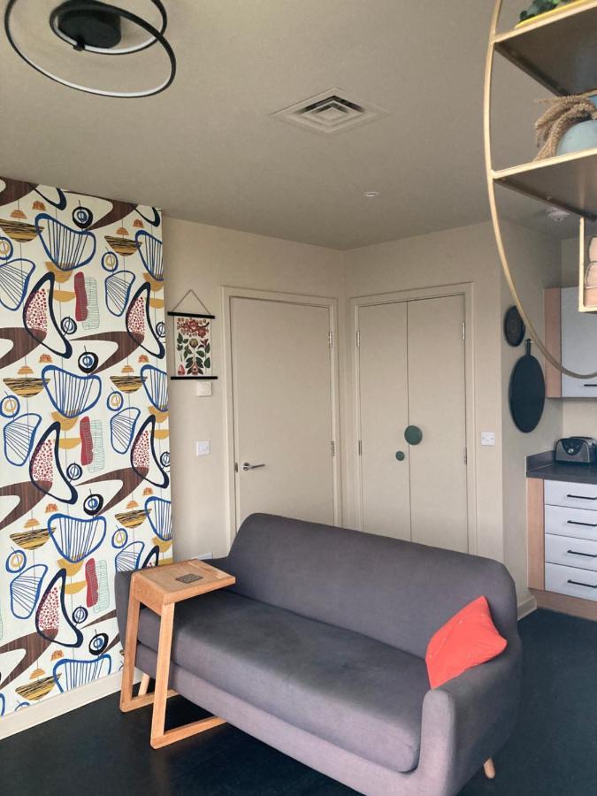 Canal View 1 Bed Apartment In Zone 1 London Exterior photo