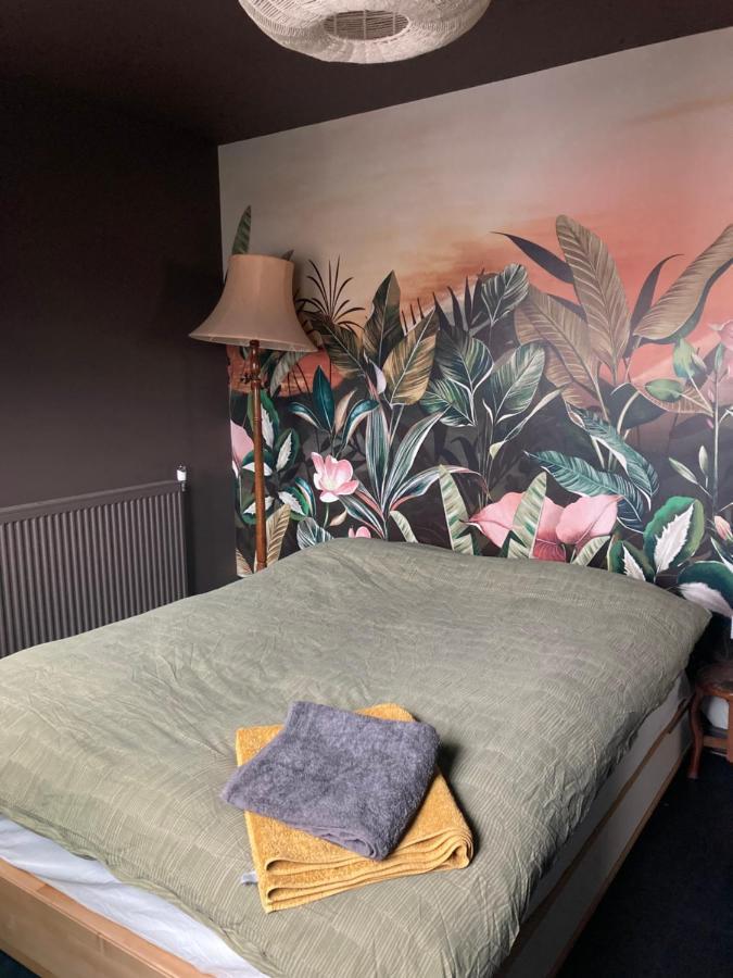 Canal View 1 Bed Apartment In Zone 1 London Exterior photo